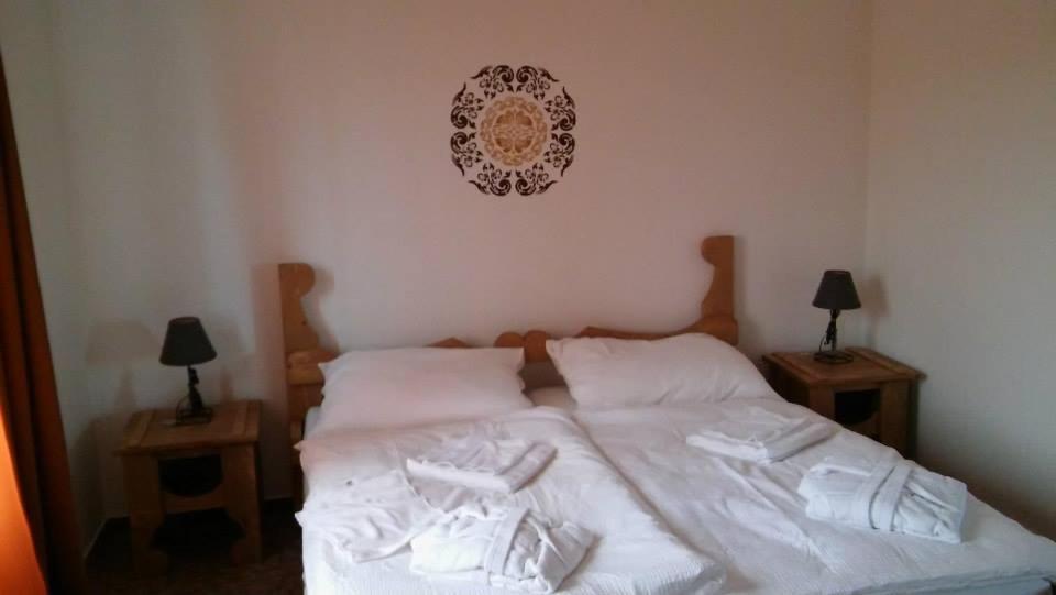 Szabolcs Vezer Panzio Bed & Breakfast Екстериор снимка