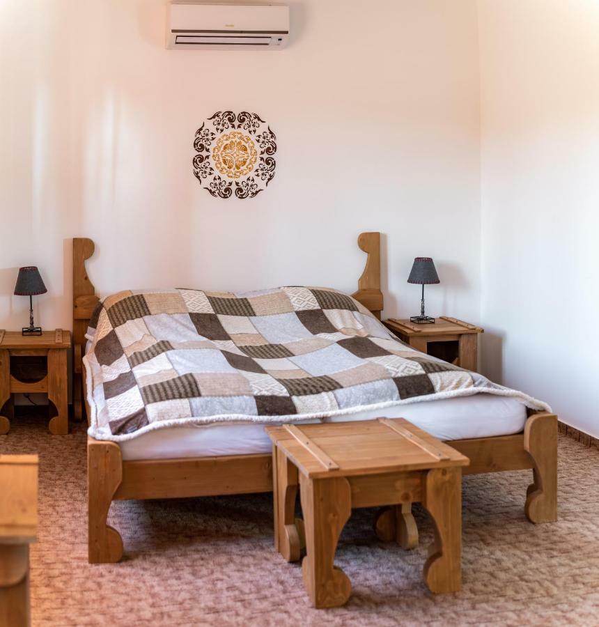 Szabolcs Vezer Panzio Bed & Breakfast Екстериор снимка